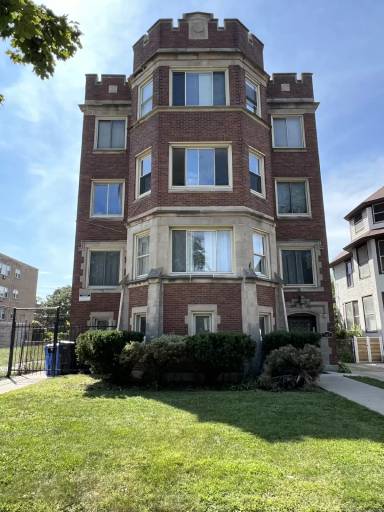 Main picture of 7412 S South Shore Dr Apartments