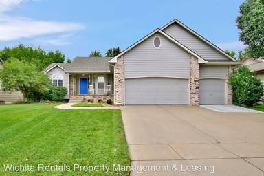 Main picture of 630 N Westchester Dr
