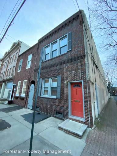 Main picture of 766 S 3rd St