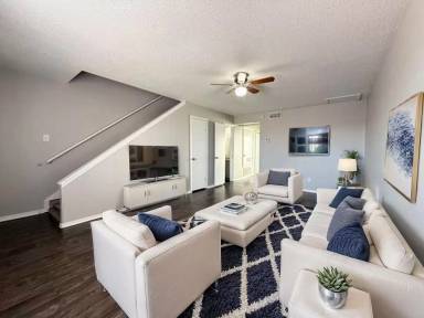 Main picture of 21 Powhattan Dr