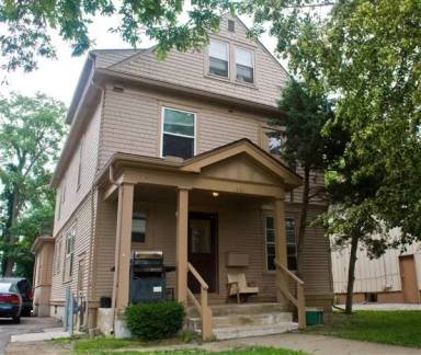 Main picture of 1209 S State St