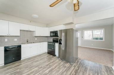Main picture of 4002 E Shaffer Dr