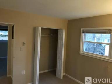Main picture of 1101 N Sterling Blvd