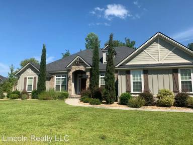 Main picture of 4501 Chickasaw Cir