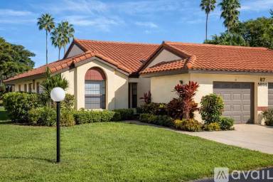 Main picture of 5895 Autumn Lake Ln