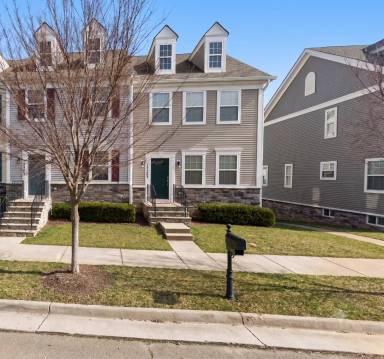 Main picture of 17267 Library Blvd