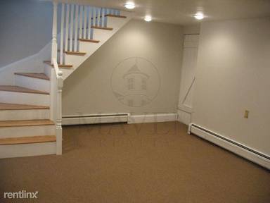 Main picture of 2 Park Ave