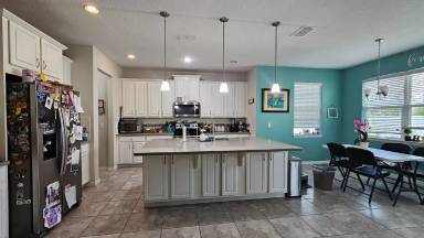 Main picture of 2819 Stonegate Dr