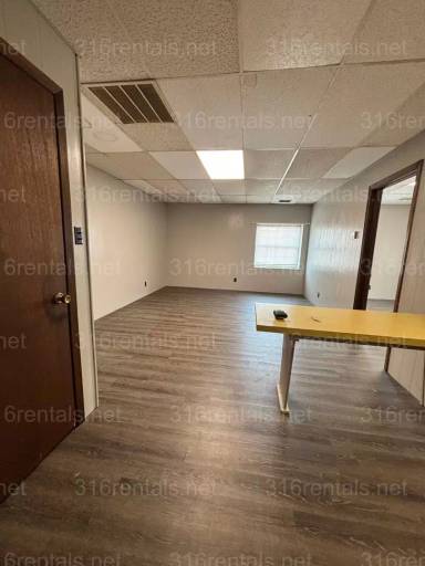 Main picture of 111 W Pine Ave