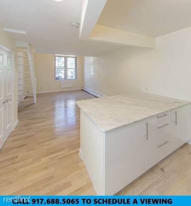 Main picture of 322 W 14th St