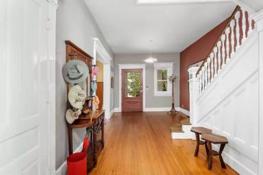 Main picture of 4388 McPherson Ave