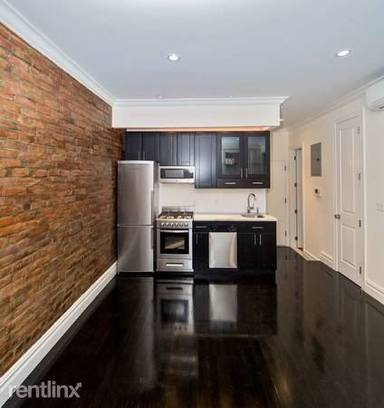 Main picture of 448 W 19th St