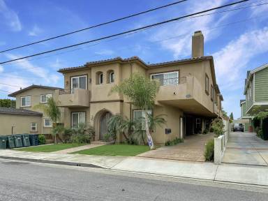 Main picture of 2420 Mathews Ave