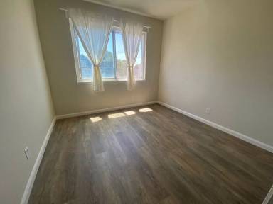 Main picture of 2199 Grant St