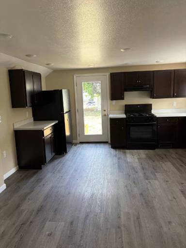 Main picture of 307 S Division St