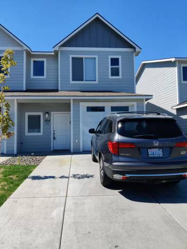 Main picture of 564 S Quillan Ct