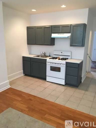 Main picture of 429 W Girard Ave