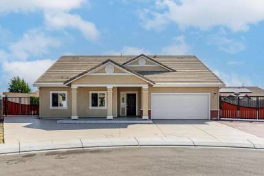 Main picture of 2375 Excalibur Pl