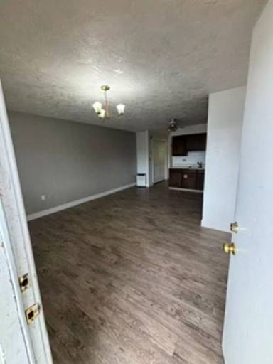 Main picture of 551 S 5th W