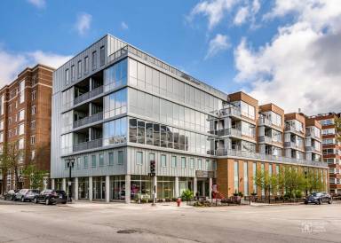 Main picture of 525 Kedzie St