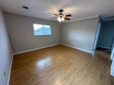 Main picture of 4012 E Jackson Blvd