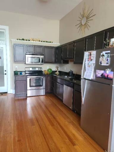 Main picture of 2212 E 12th St
