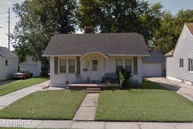 Main picture of 825 S Spruce St