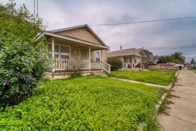 Main picture of 1204 Ramirez St