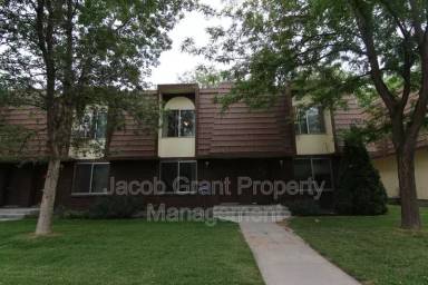 Main picture of 725 Whittier St
