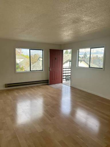 Main picture of 7715 N Interstate Ave