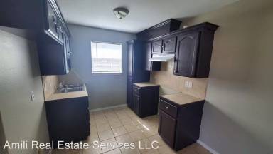 Main picture of 809 S Michigan St