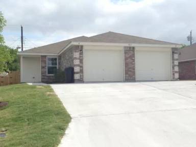 Main picture of 911 Rosewood Dr
