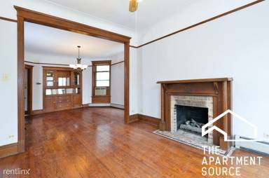 Main picture of 3231 N Seminary Ave