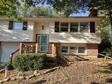 Main picture of 3303 W 9th St