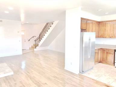 Main picture of 6106 Pickford St
