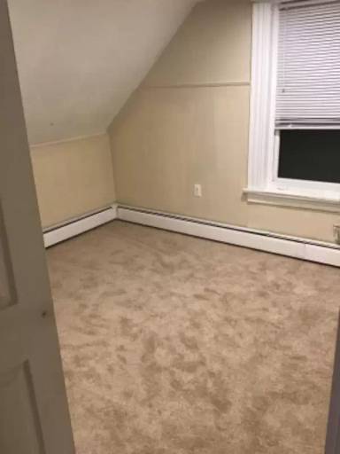Main picture of 82 Grand St