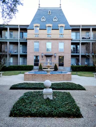 Main picture of 7709 Broadway