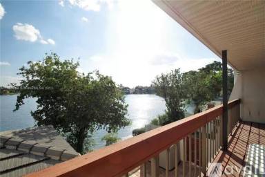 Main picture of 3088 Bermwood Ln