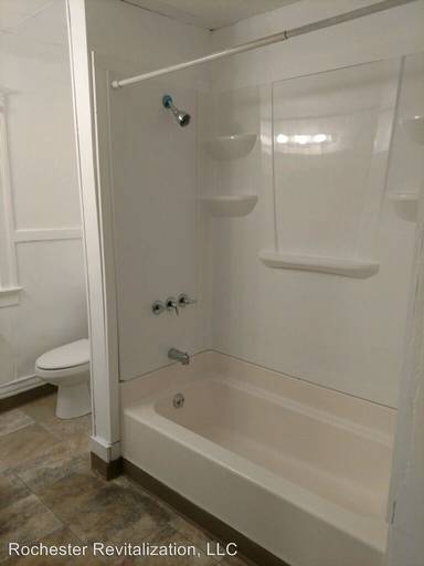 Main picture of 405 Fernwood Ave