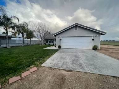 Main picture of 26026 Sherman Rd