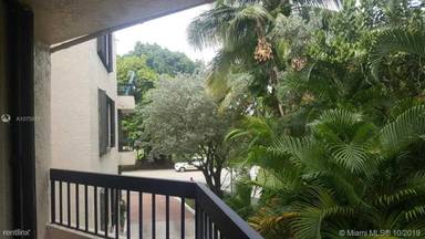 Main picture of 730 Coral Way