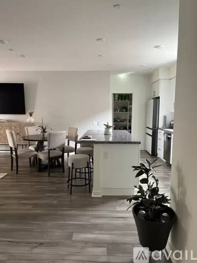 Main picture of 8258 Spirit St