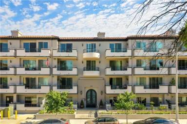Main picture of 11218 Camarillo St
