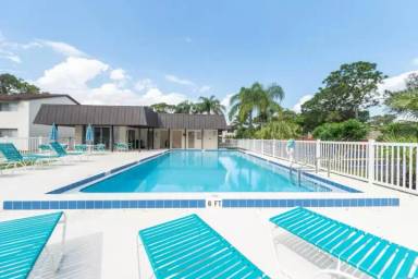 Main picture of 629 Ridge Club Dr