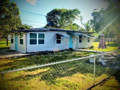 Main picture of 5292 Madison Rd