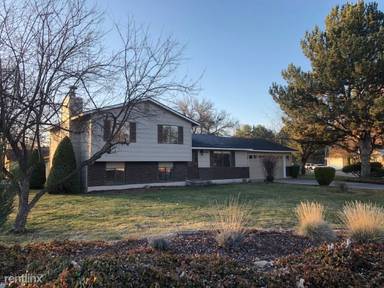 Main picture of 4000 S Minuteman Way