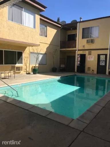 Main picture of 14400 Vose St