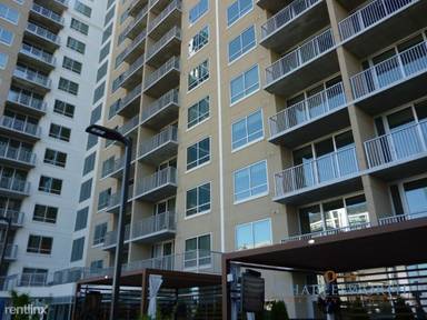 Main picture of 19 Peachtree Ave NE