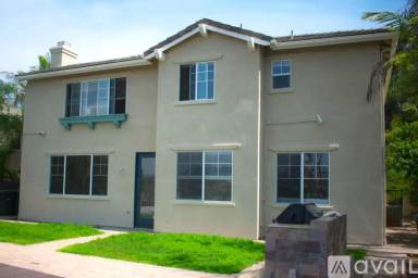 Main picture of 206 Falcon Pl