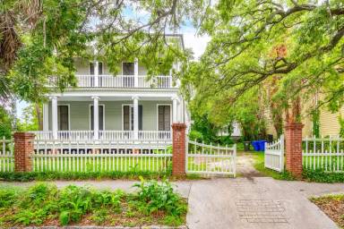 Main picture of 86 Warren St